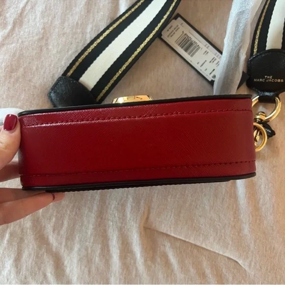 Marc Jacobs Black and Burgundy Snapshot Crossbody Bag - Picture 8 of 8